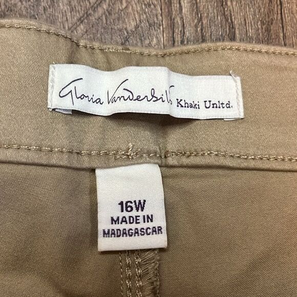 Gloria Vanderbilt khaki unltd Sadie Bermuda Shorts NWT 16W - Picture 6 of 11